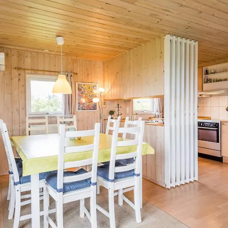 6 Person In Hvide Sande Bjerregard